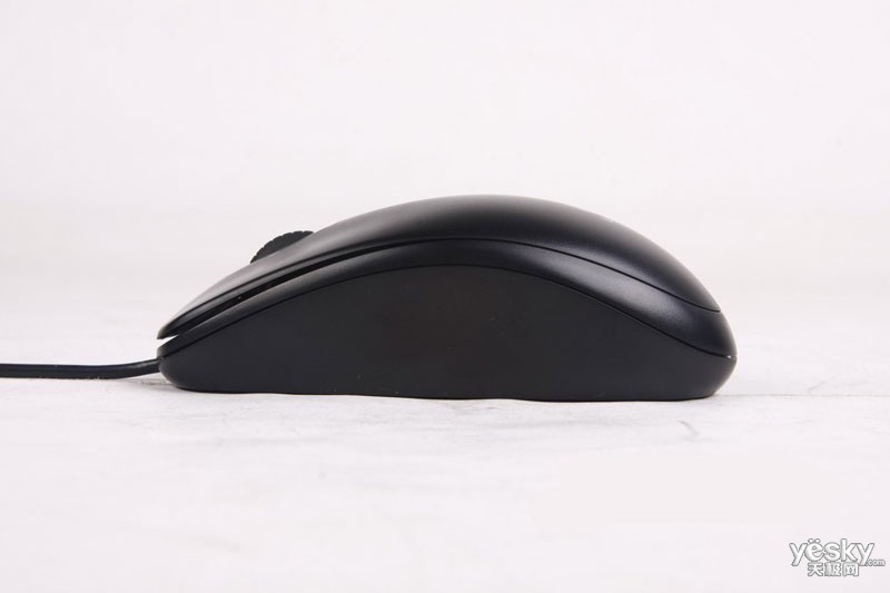 �޼�M100