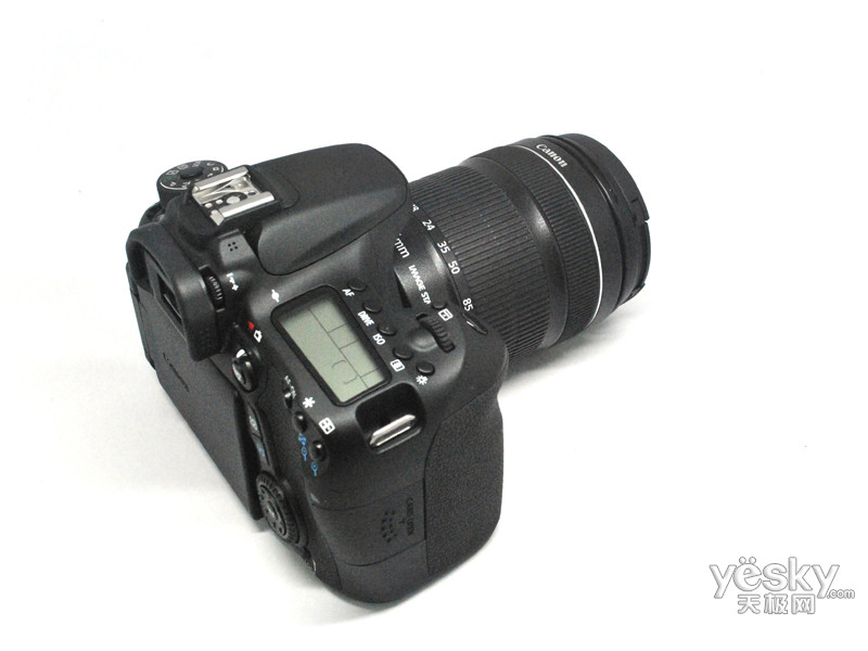 ����70D�׻�(18-135mm STM)