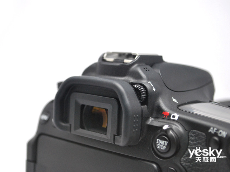 ����70D�׻�(18-135mm STM)