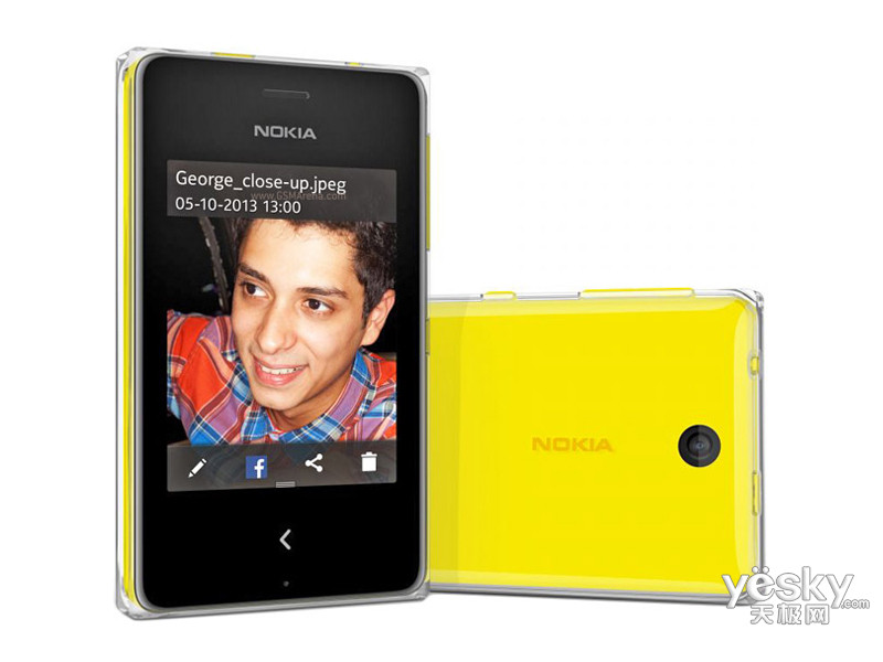 诺基亚asha 500 整体外观 第1张(共2张)