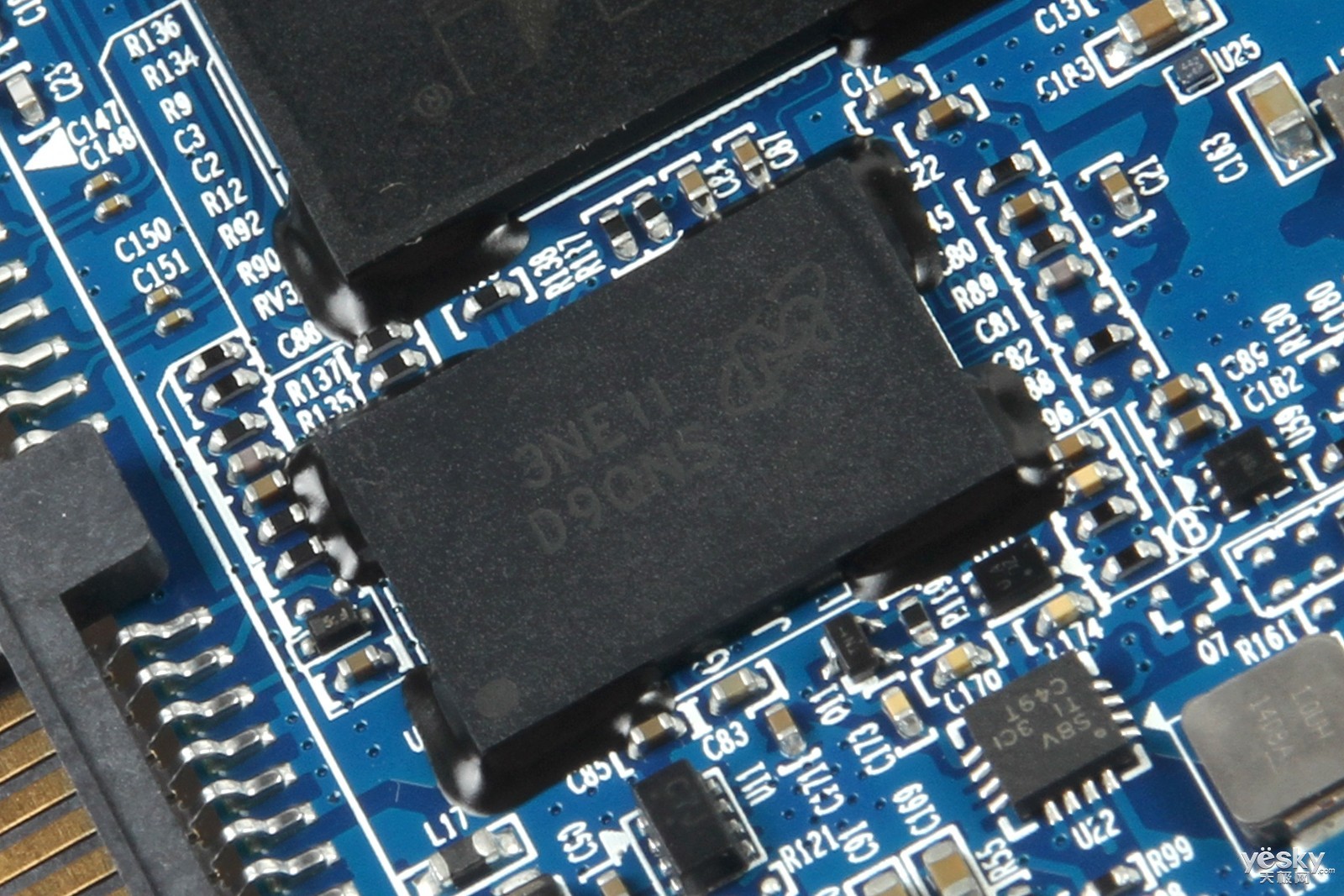 �������𳬼���ϵ�� 480GB(SDSSDXPS-480G-Z25)