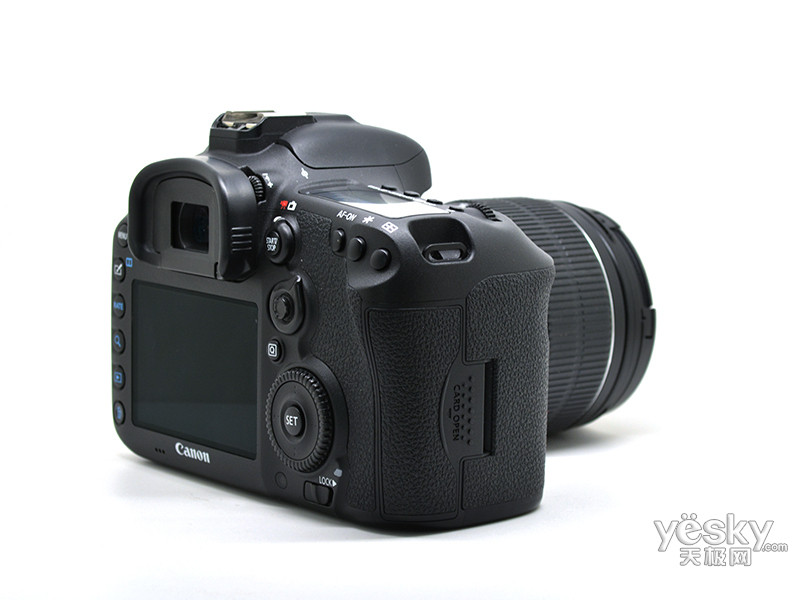 ����7D Mark II�׻�(15-85mm)