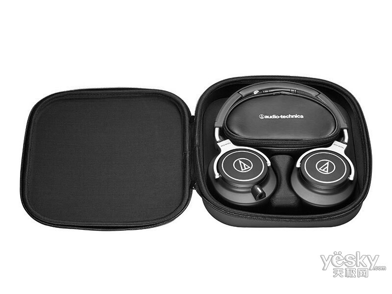 ������ATH-M70X