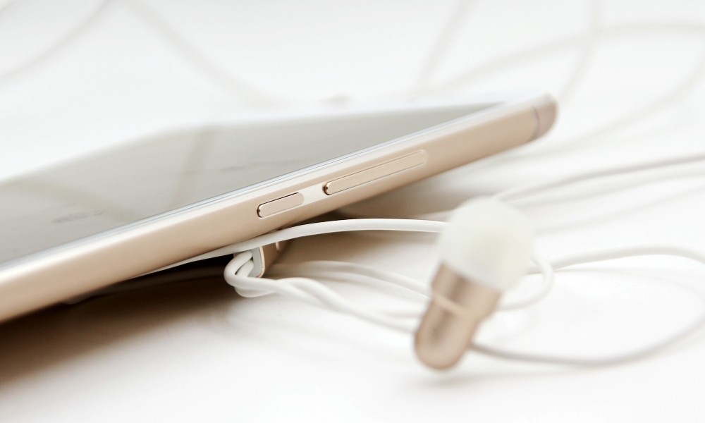 ����Pro 5��׼��(32GB/��ͨ4G)