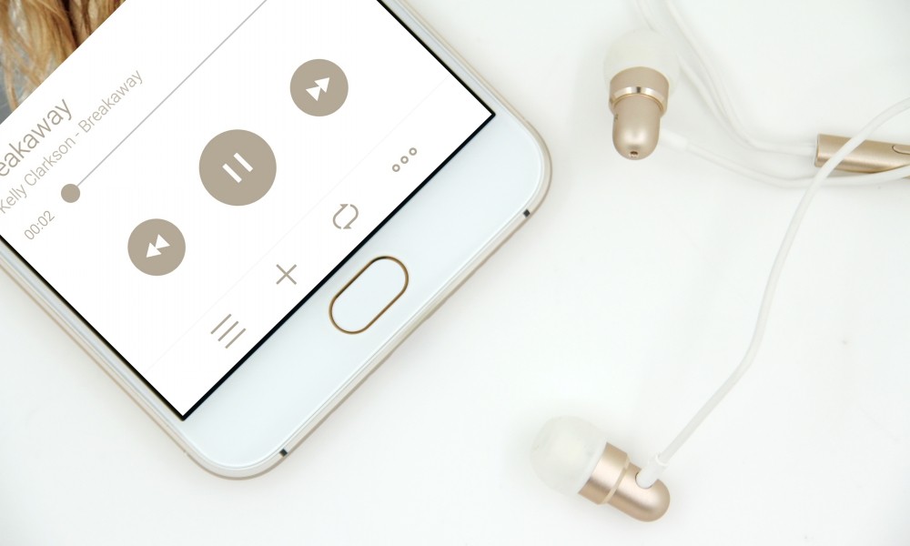 ����Pro 5��׼��(32GB/˫4G)