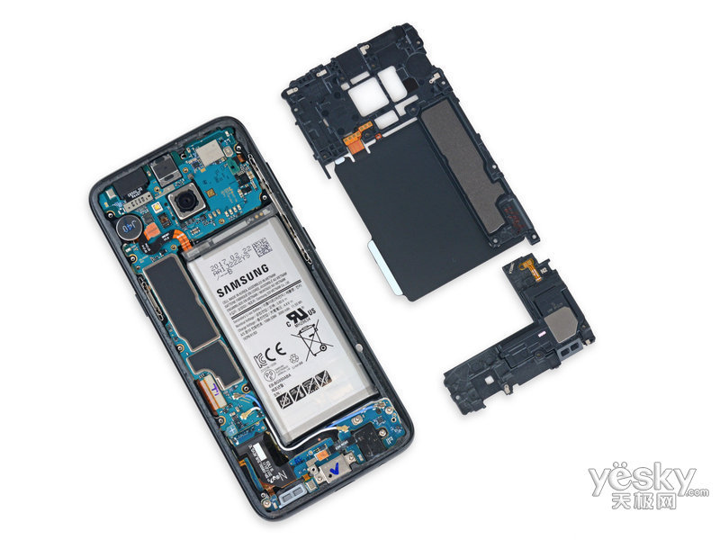 ����s8