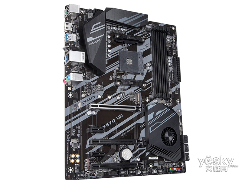 技嘉x570 ud 整体外观 第3张(共4张)