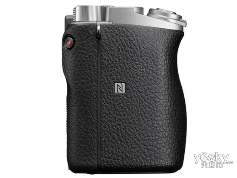 ����A6300�׻�(E PZ 18-105mm F/4 G OSS)