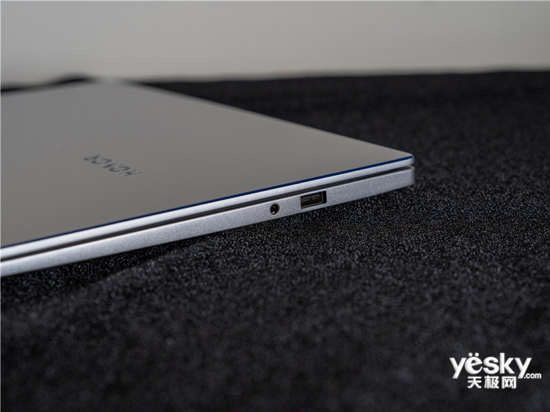 ��ҫMagicBook 14(R7 3700U/8GB/512GB/Linux)
