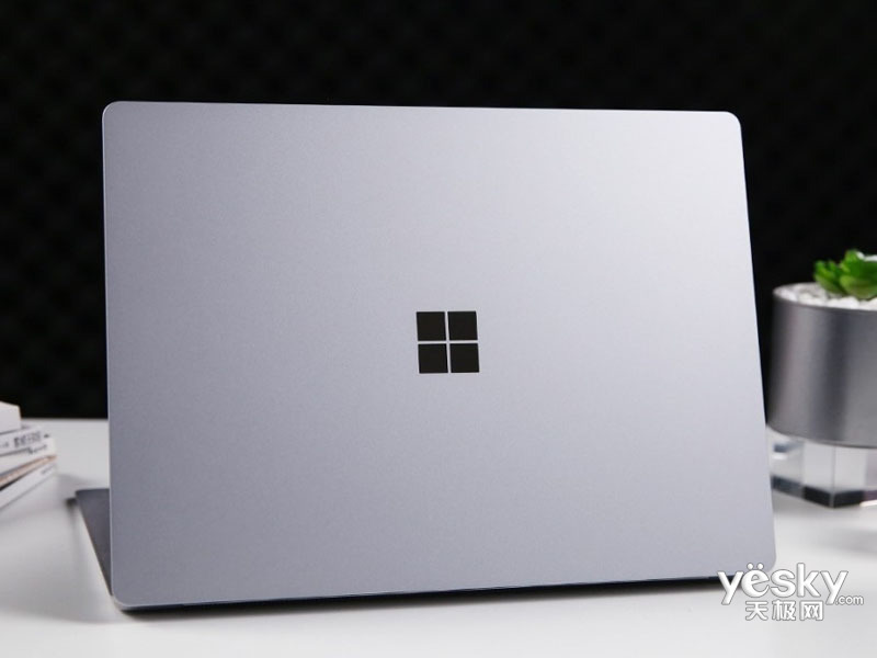 ΢��Surface Laptop 3 13.5Ӣ��(i7/16GB/1TB)