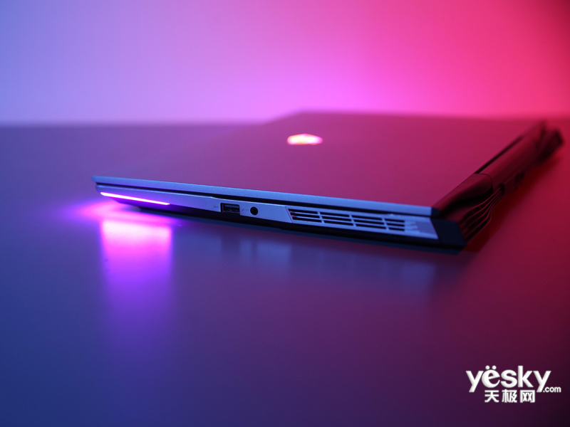 ��еʦF117-X(i7 10870H/32GB/512GB+1TB/RTX3060/240Hz)