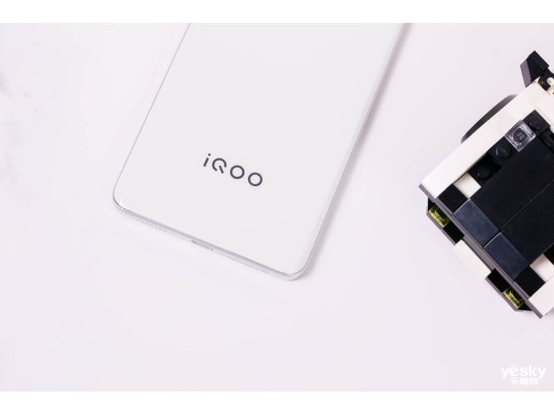 iQOO Z8(8GB/256GB/ȫͨ/5G)